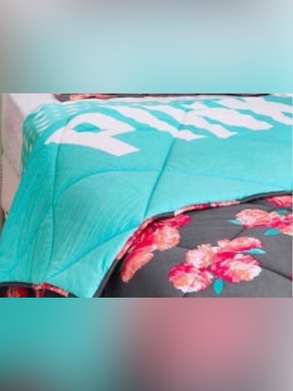 VS PINK VINTAGE FLORAL COMFORTER & PILLOWS NIP